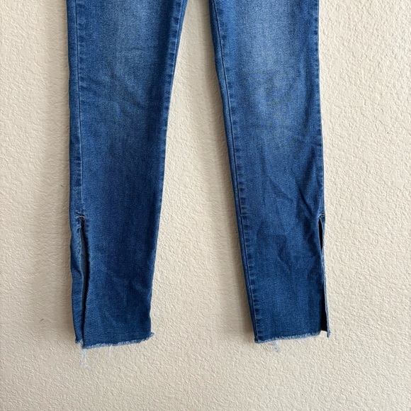 Blue Denim Women's Jeans Split hem 5/6 - Picture 3 of 12